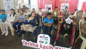 Bantuan kemanusiaan untuk penyandang disabilitas di jalur gaza 2