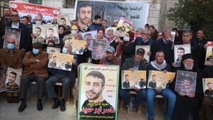 Thumbs b c 8bd10c80f8ec57c5069a5dba84c3996c (1)