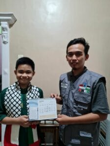 Siswa kelas 8 smp sisihkan uang jajan untuk palestina
