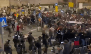 Israel serang prosesi pemakaman warga palestina