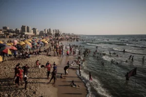 Aa 20220624 28251043 28251031 hot weather in gaza 1
