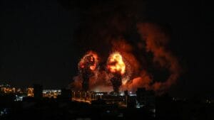 Pesawat tempur israel serang jalur gaza