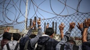 Penjajah israel bangun “tembok raksasa” di sekitar jalur gaza