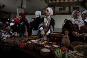 غزة.. فلسطينيون يحيون يوم التراث الوطني بالمأكولات الشعبية