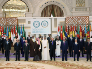 ArabIslamic Summit TW 326x245